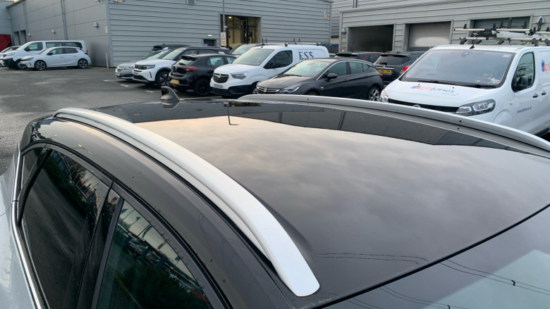 Renault Captur 1.6 E-TECH Hybrid 145 R.S. Line 5dr Auto Hybrid Hatchback